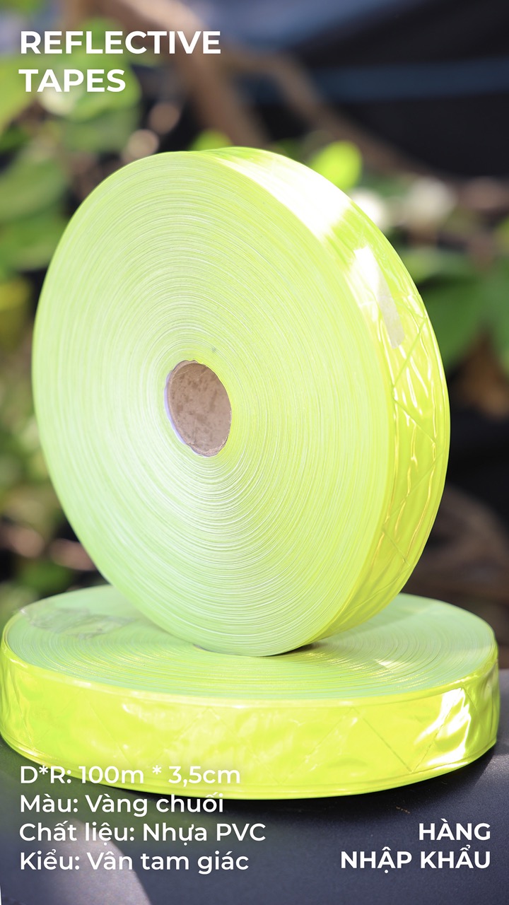 Phản quang nhựa chuối vân tam giác 3,5cm x 100m