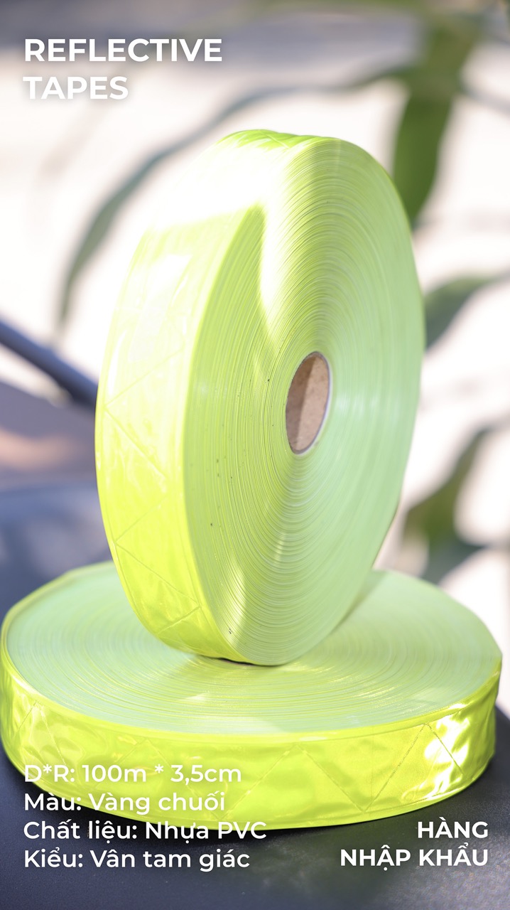 Phản quang nhựa chuối vân tam giác 3,5cm x 100m