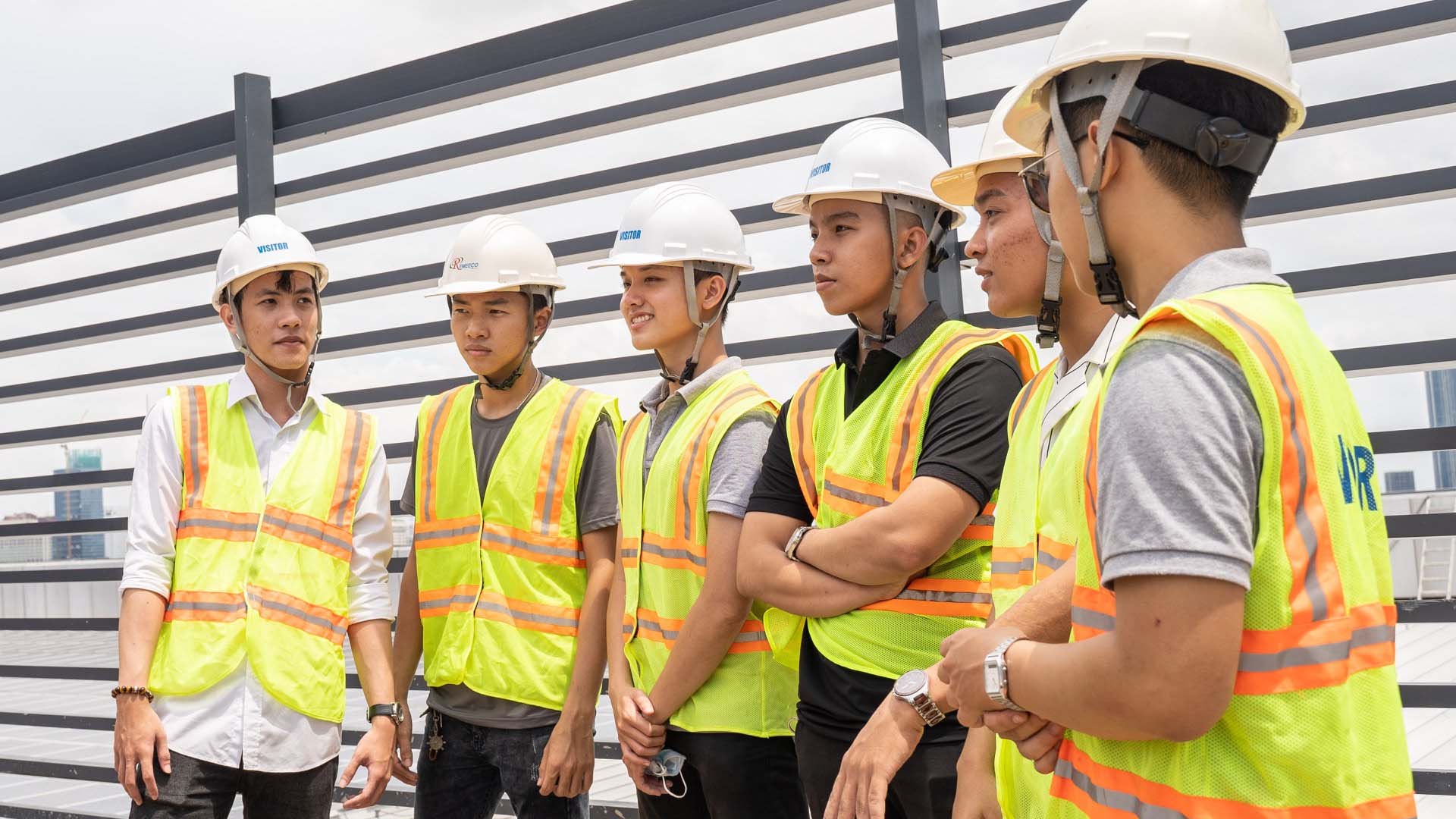 Cách phân biệt áo phản quang công nhân