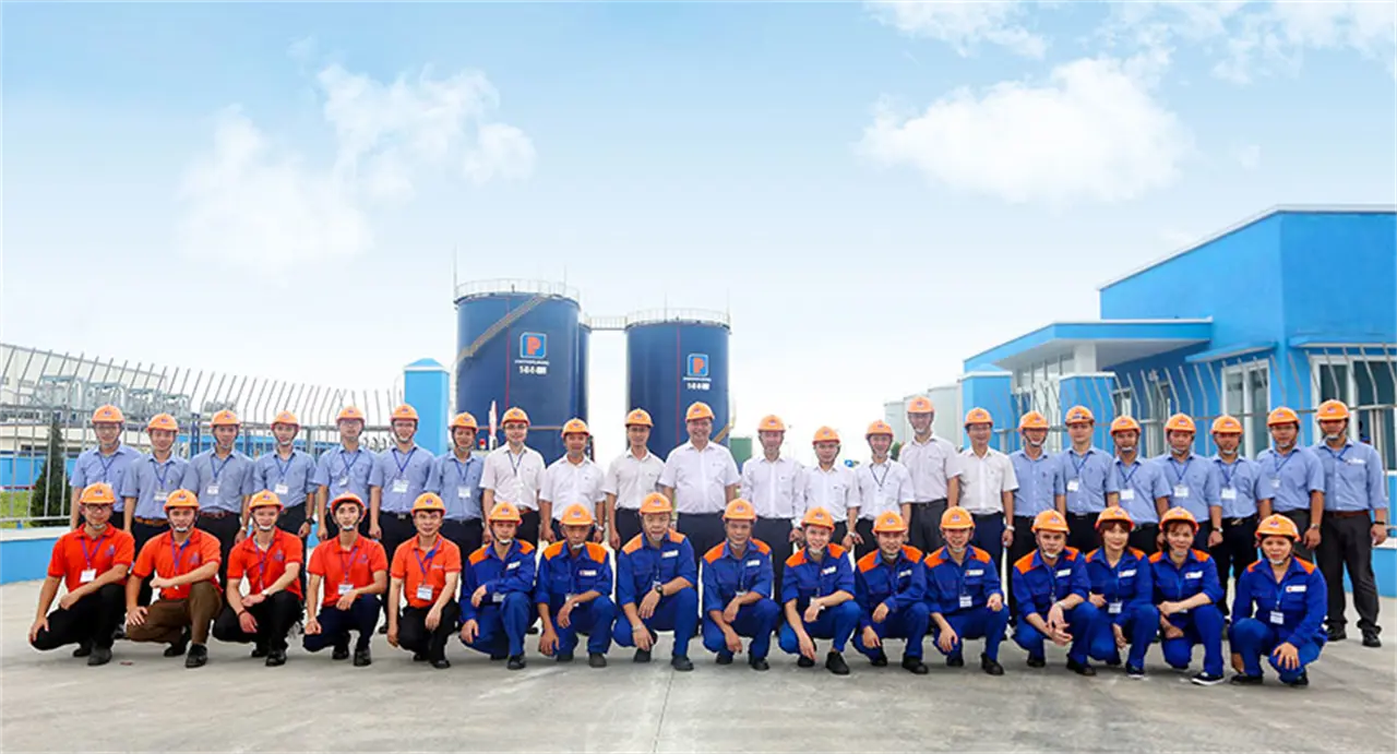 khi chọn may quần áo bảo hộ dầu khí cần lưu ý điều gì?