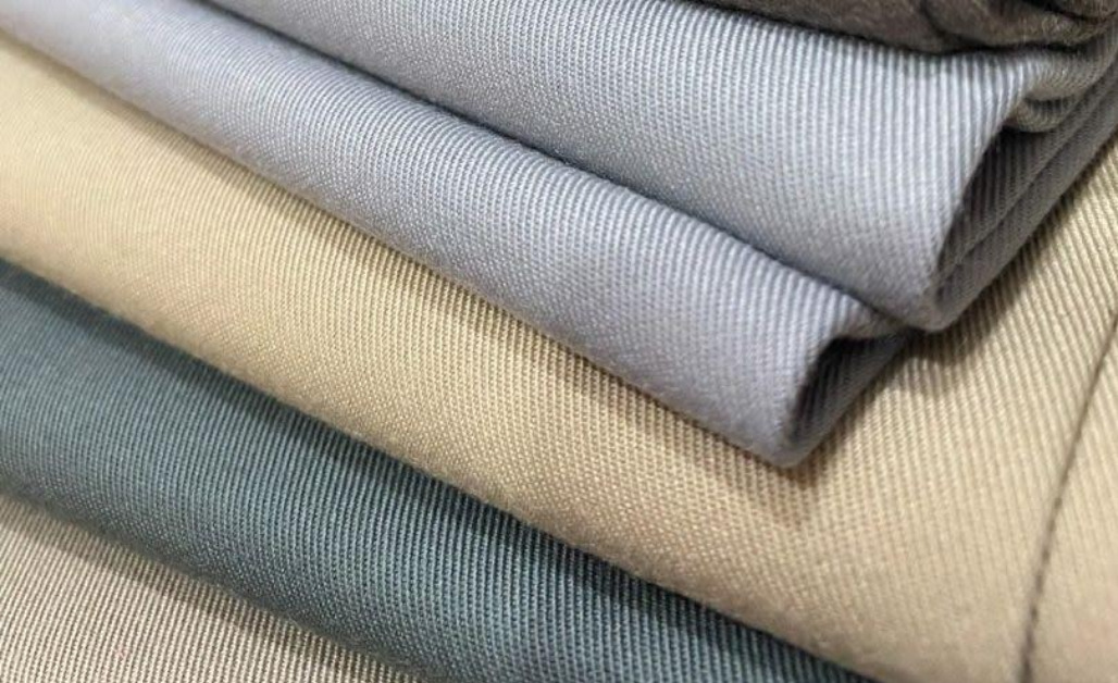 Vải may quần short là các loại vải được lựa chọn để may quần ngắn, thường mặc trong mùa hè hoặc khi vận động thể thao. 