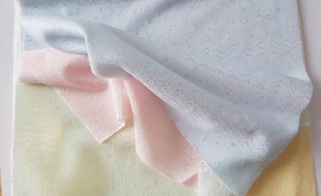 Vải cotton là loại vải được sản xuất từ sợi bông tự nhiên là loại vải phổ biến nhất trong ngành dệt may.