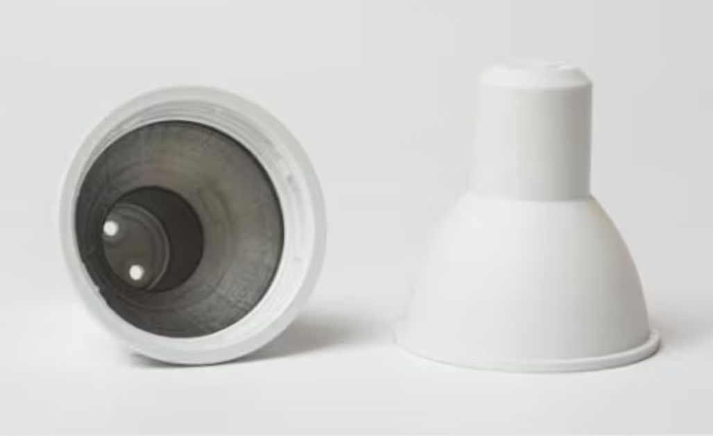 Sợi PBT (Polybutylene Terephthalate) là một loại sợi tổng hợp thuộc nhóm polyester, được sản xuất bằng cách trùng hợp acid terephthalic với butylene glycol. 