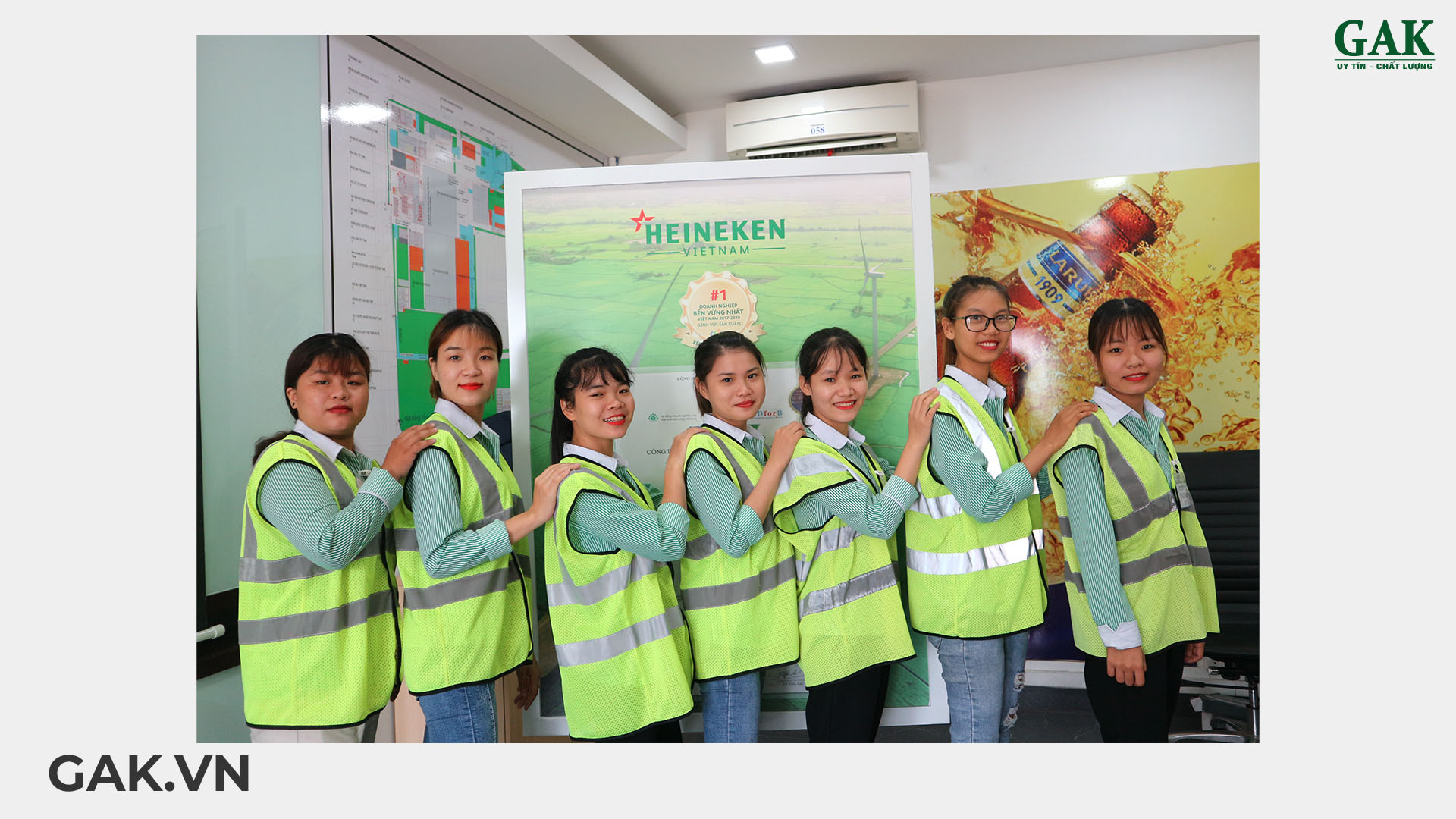 Đồng phục bảo hộ nhà máy bia heineken Việt Nam.