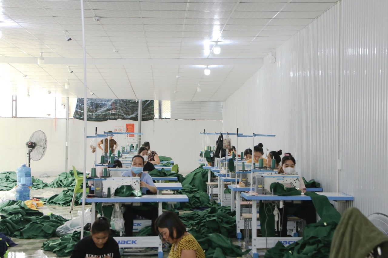 Xưởng may áo phản quang
