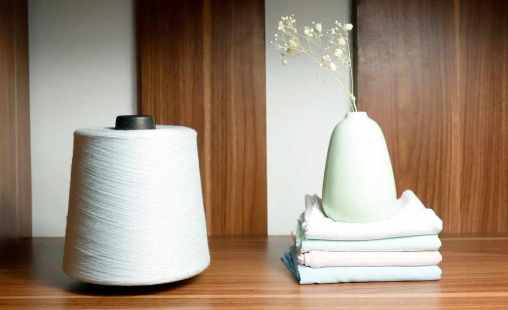 Mỗi sản phẩm làm từ Bamboo Biocell đều có tag thông tin rõ ràng về nguồn gốc và đi kèm đầy đủ các chứng nhận xuất xứ (C/O), giúp các doanh nghiệp dễ dàng truy xuất thông tin, đặc biệt quan trọng với các nhà xuất khẩu.