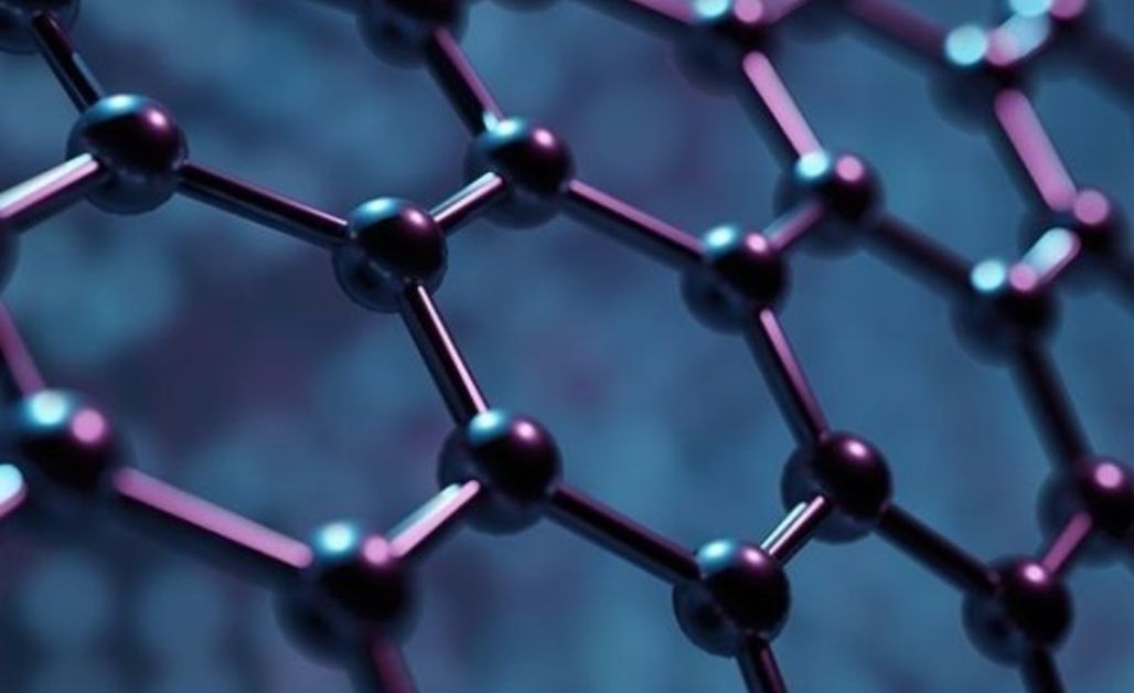 Graphene là một dạng đặc biệt của carbon với các nguyên tử được sắp xếp theo cấu trúc hình lục giác siêu mỏng, chỉ dày đúng một lớp nguyên tử.