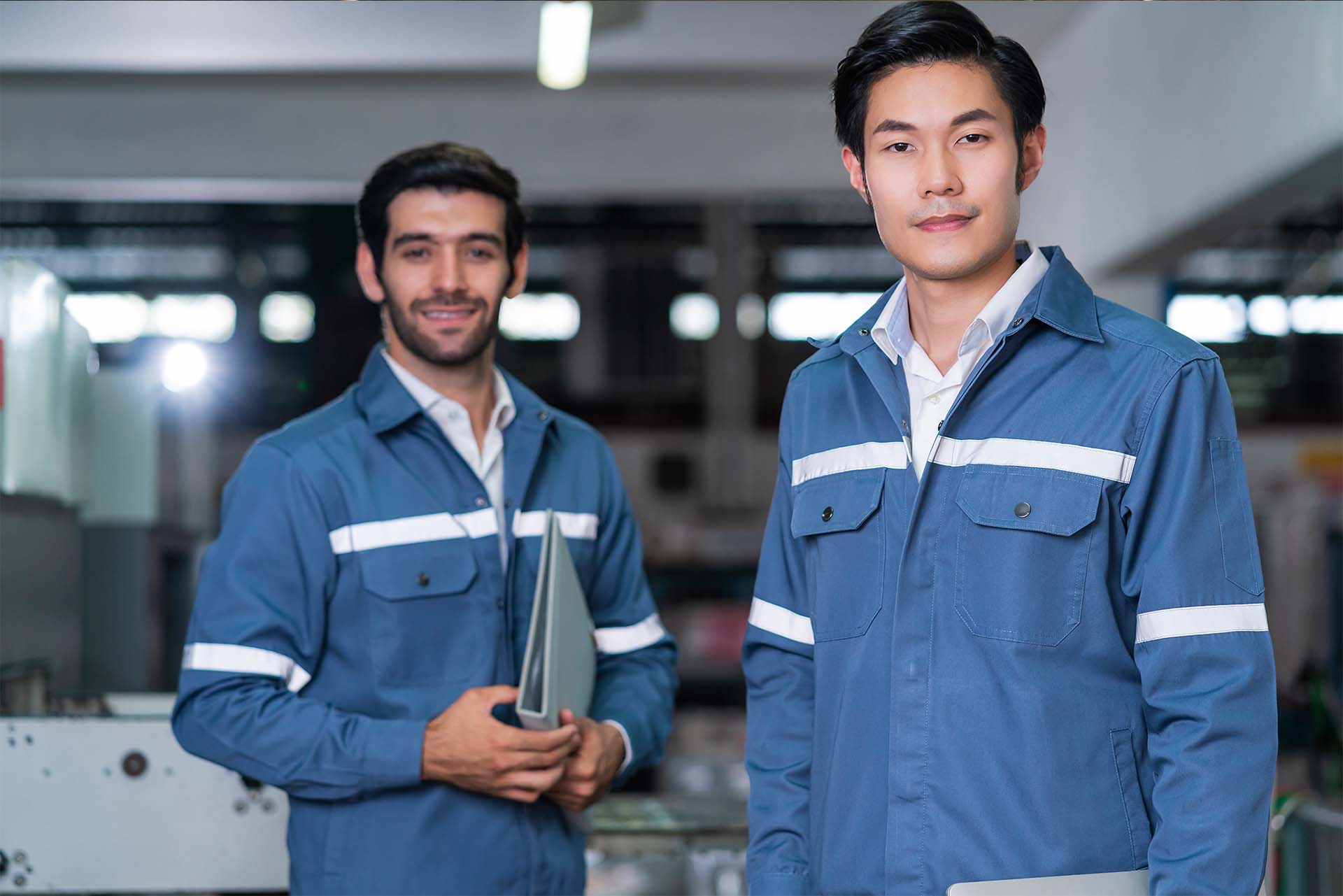 Đồng phục kỹ thuật viên