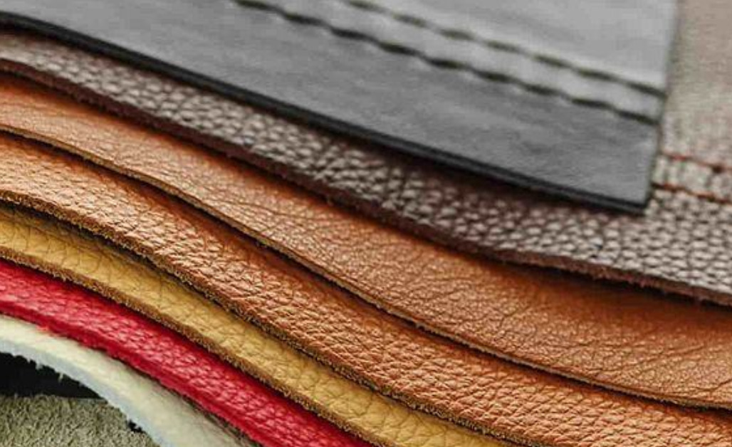 Da Calfskin thường là chất liệu để làm túi xách da, giày dép và phụ kiện như ví, thắt lưng, dây đồng hồ,