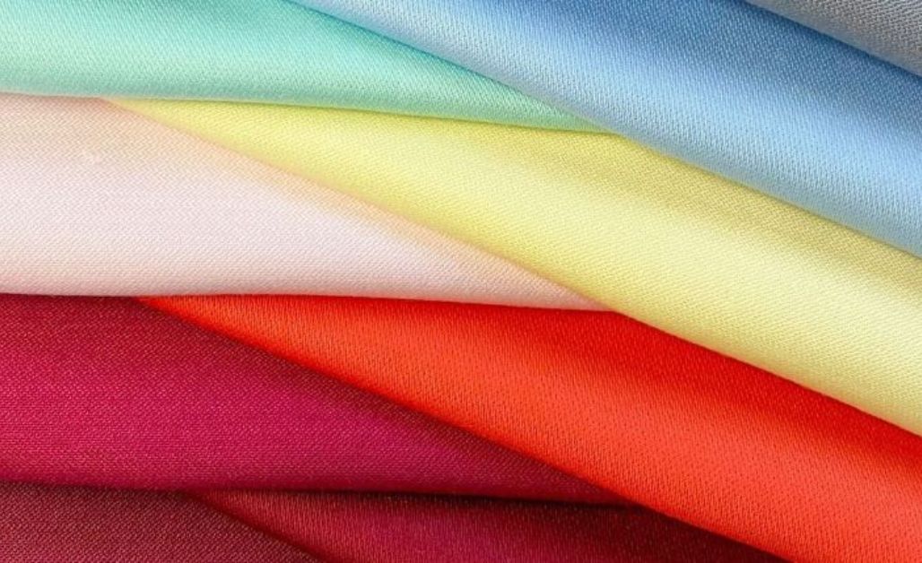 Vải Kate Ý là loại vải Kate được pha trộn từ 65% cotton và 35% polyester có độ bền và mềm mịn đặc trưng