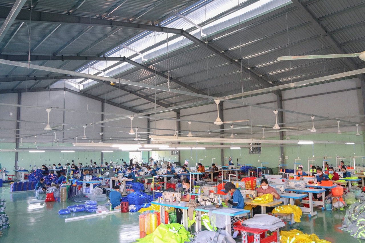 Đặt may đồng phục công ty đẹp ở đâu?