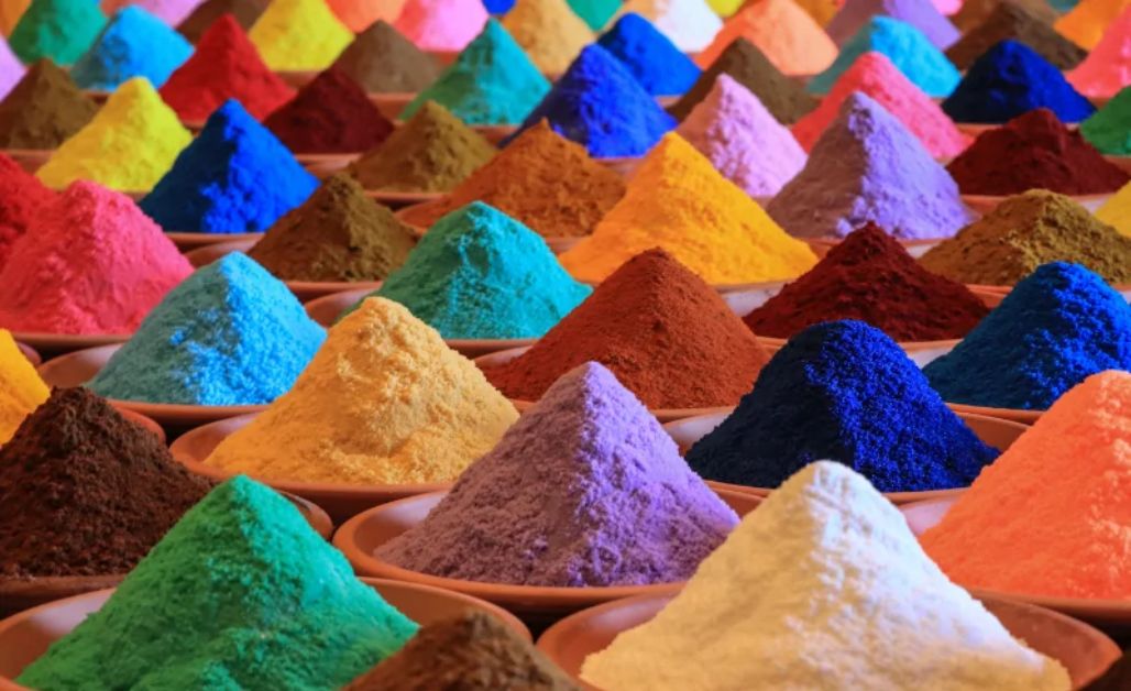 Quy trình nhuộm vải là một chuỗi các công đoạn tỉ mỉ để đảm bảo màu sắc lên chuẩn và bền đẹp. 